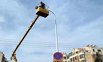 招远市综合行政执法局全面开展冬季路灯养护专项行动