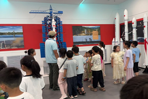 邮储银行烟台市分行举办“赢在起跑线” 亲子活动