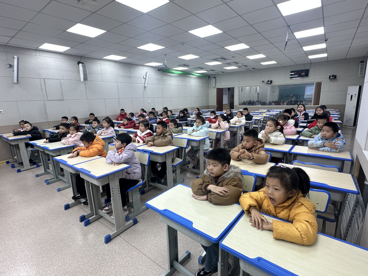 探索血液的奥秘——芝罘区南通路小学邀请家长进课堂