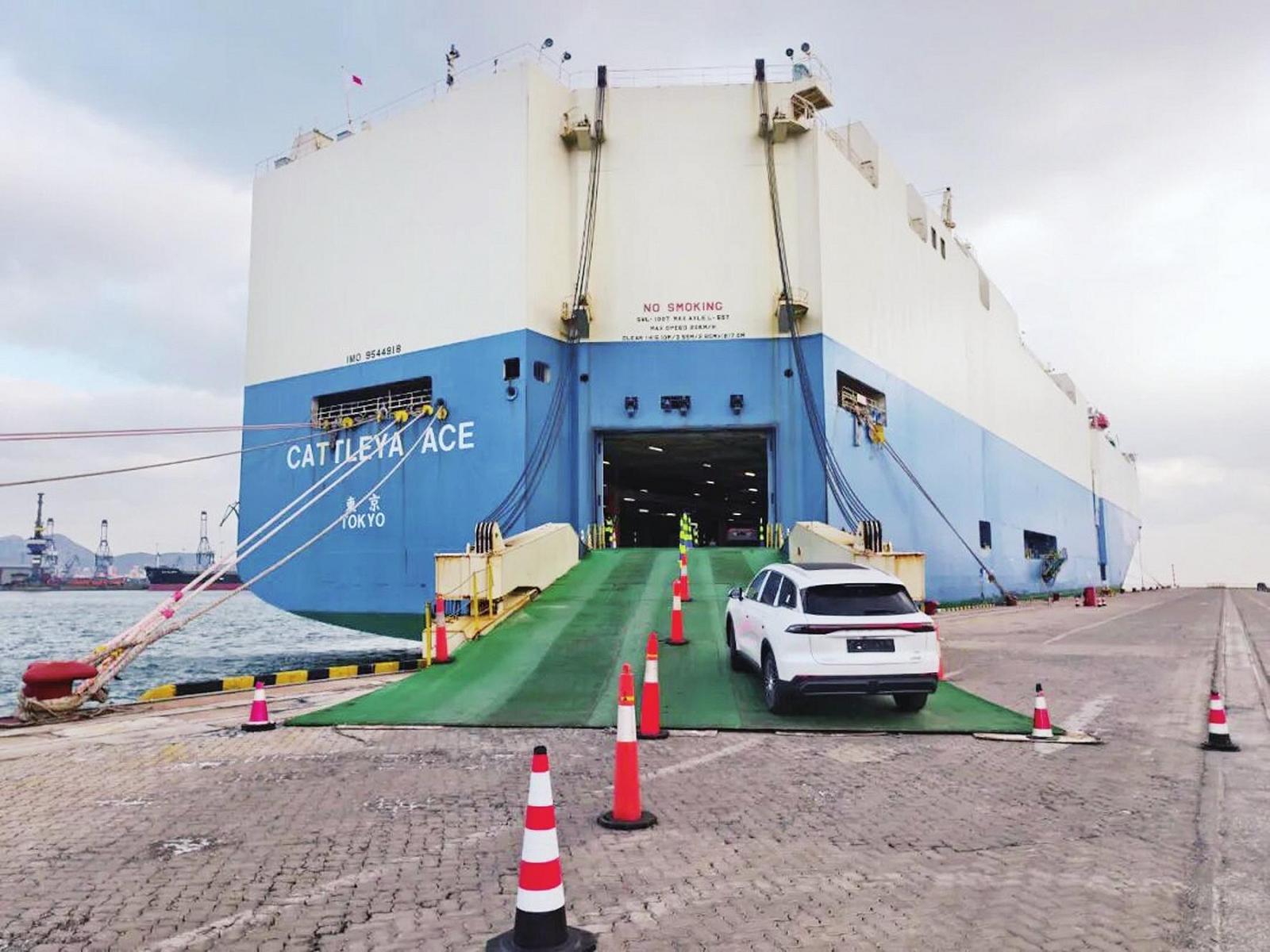 烟台港商品车码头新年生产实现开门红 新能源车周转效率提升10%