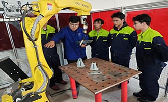 烟职教师王福田上榜2025年度烟台市“双百计划”拔尖人才名单