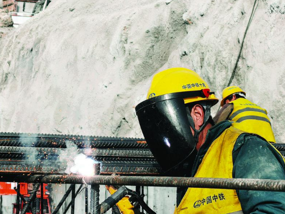 新春走基层|烟台南站“成长”记