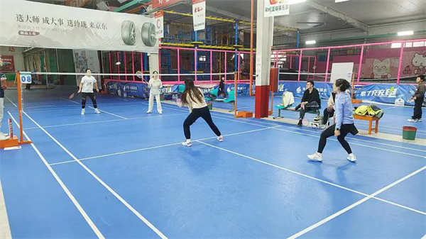 2026年招远市工人文化宫职工羽毛球迎新春友谊赛圆满落幕