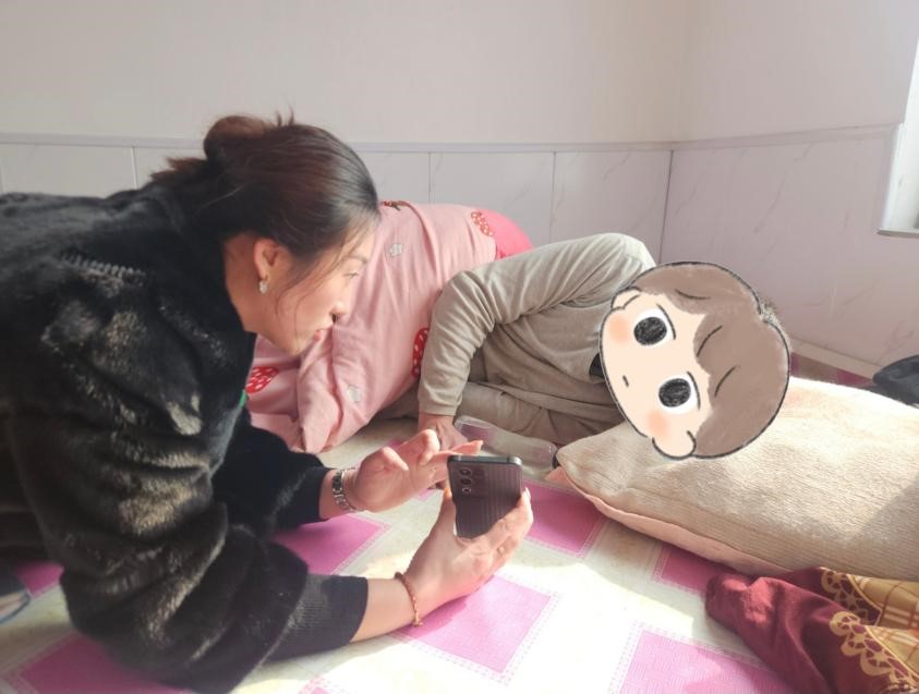 瑞众保险山东分公司烟台中支上门服务：主动响应行动不便者需求