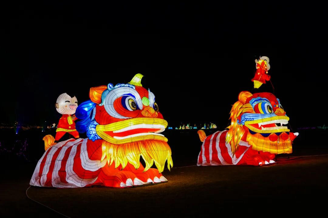 初二到初五，烟台植物园迎新春灯会变身“星光大道”！四位网红歌手接连登台！