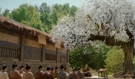 新年，与纪录片《典籍中国——春秋》共赴一场春秋之约，探一脉华夏礼义