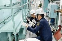 烟台海事局为“东方航天港”轮实施精准体检