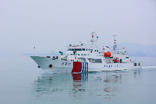 北方海区最大海事巡逻船在烟台海域开展联合巡航执法