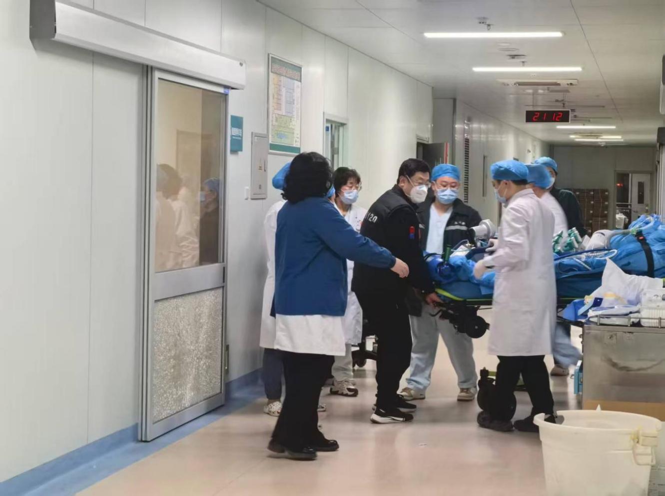 烟威首例！跨院生命接力，ECMO为心护航——烟台毓璜顶医院东区ICU成功完成跨区域转运ECMO救治危重心梗患者