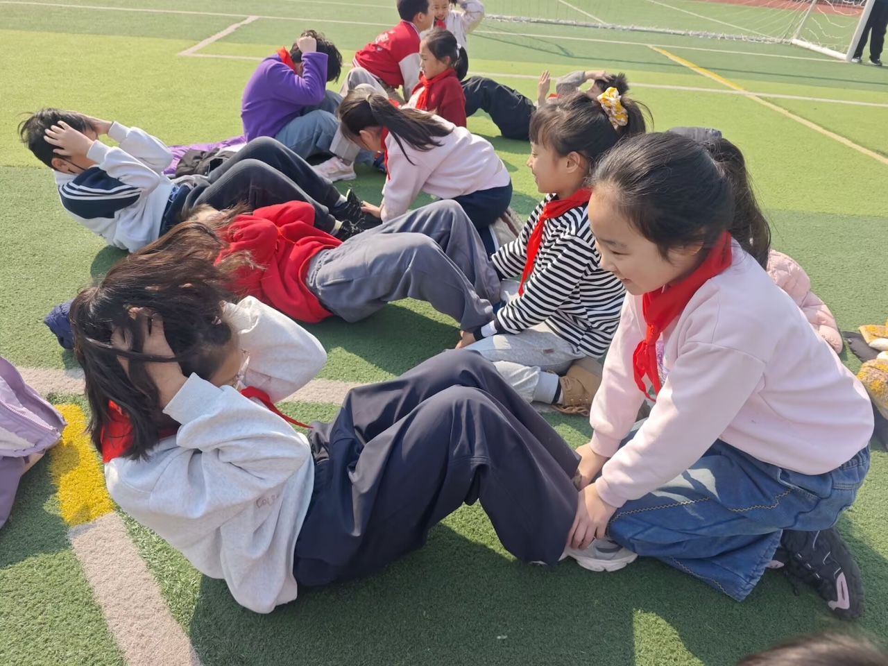 芝罘区奇山小学开展体质健康测试运动会