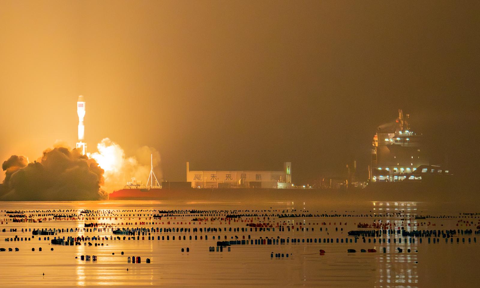 捷龙三号遥十海上发射成功 黄海之滨一箭十星耀苍穹