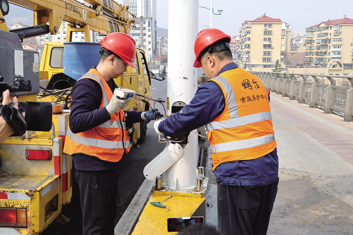 城市照明设施清洁维修养护