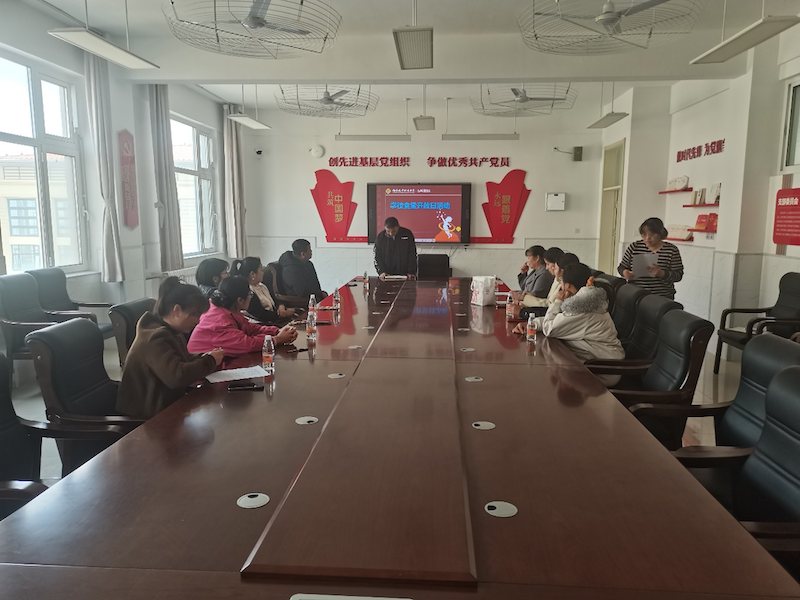 烟台大学附属小学石明校区举行食堂开放日活动