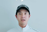 齐鲁超赛烟台队最强外援团来了！烟台籍体操奥运冠军邢傲伟为烟台队助威。