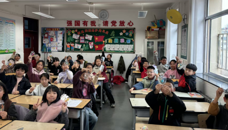 芝罘区文化路小学开展家长进课堂活动