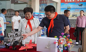烟台市长岛综合试验区领导看望慰问少年儿童和海岛教育工作者