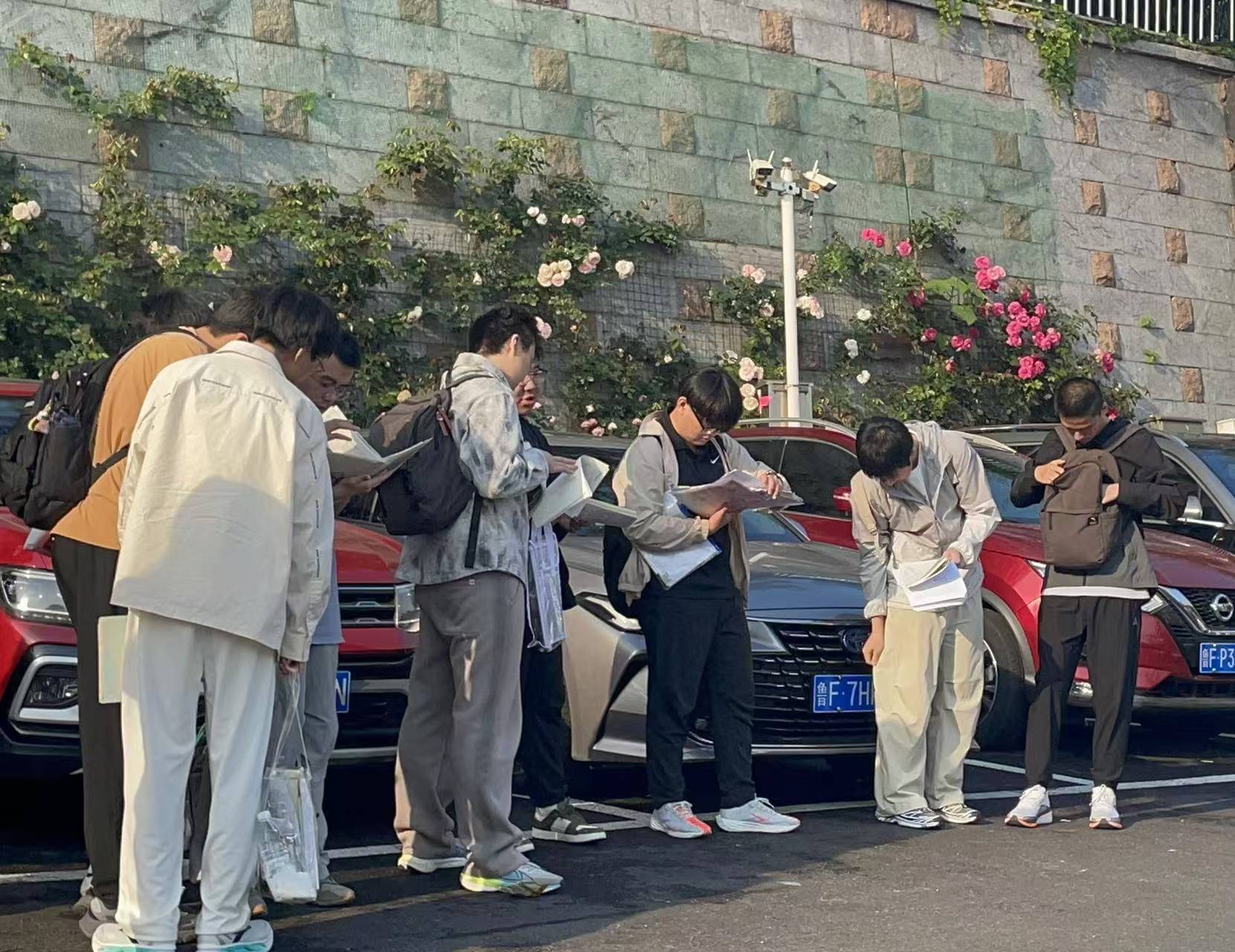 高考等级考今日开考 首场考试8点开始