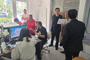 金融上门零距离 烟台农商银行福山区东厅支行开展上门服务活动