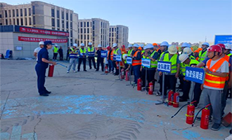 栖霞市成功举办建筑工地消防培训应急救援暨防汛防台风综合应急演练