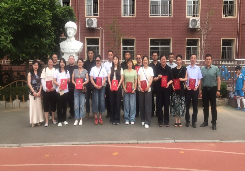 芝罘区文化路小学开展家委会参观交流活动