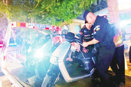 蓬莱警方暑期集中整治“飙车炸街”行为 保障未成年人安全