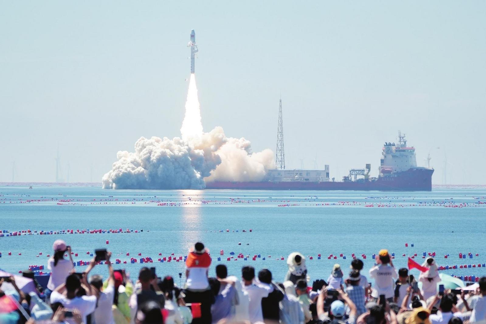 我国捷龙三号遥十二海上发射圆满成功 双星入轨会师“烟台二号”