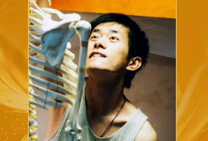 易烊千玺获百花奖最佳男主角奖
