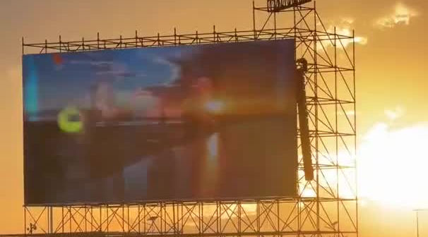 两年前的日出，两年后的日落！此刻里蹦岛的回忆具象化了