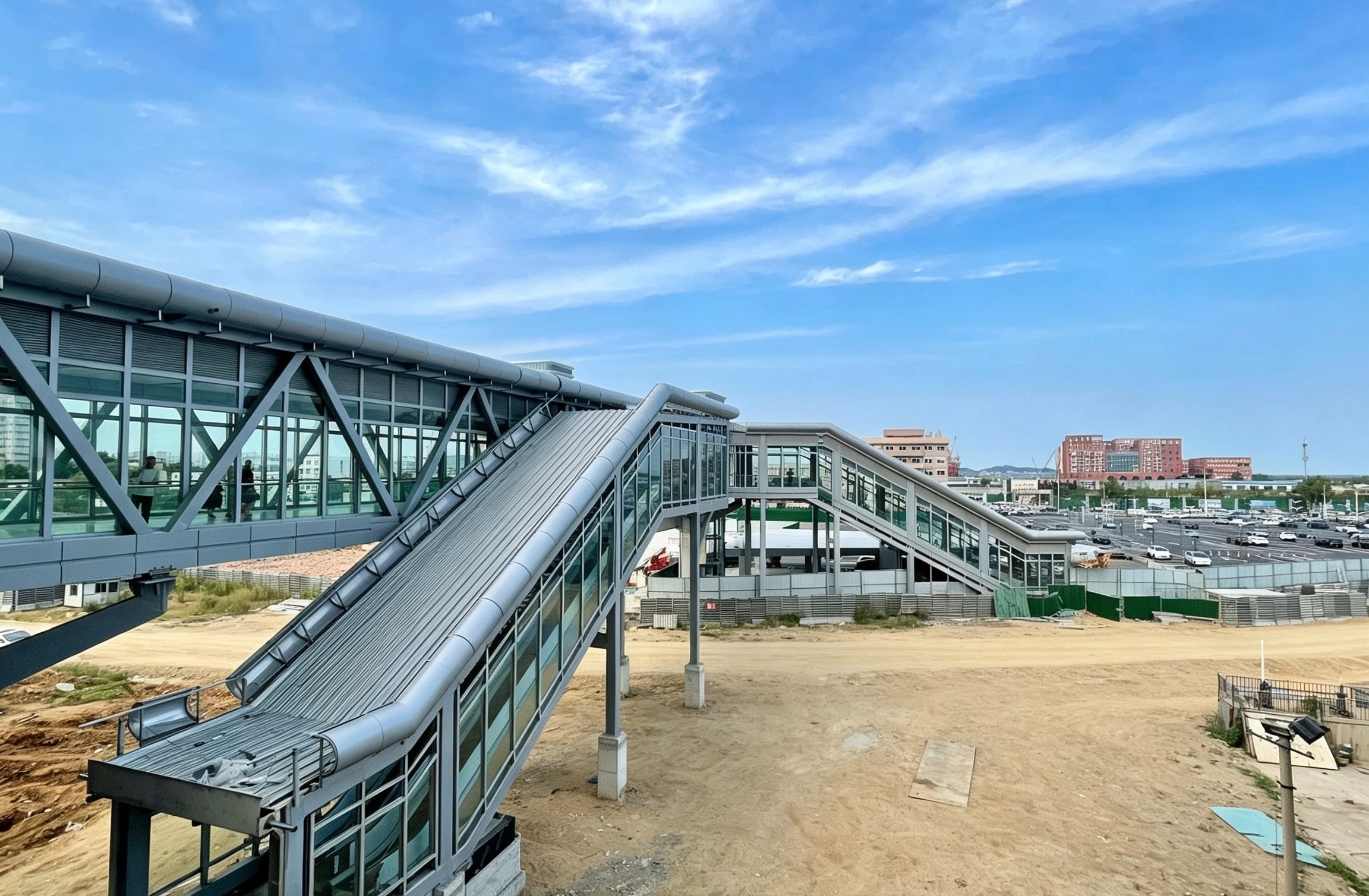 烟台站增加进出站新通道！跨铁天桥、北广场铁路西停车场9月18日试运行